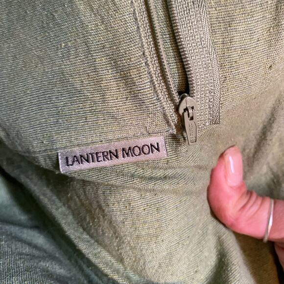 Lantern Moon Embroidered Straw Tote - Picture 7 of 10